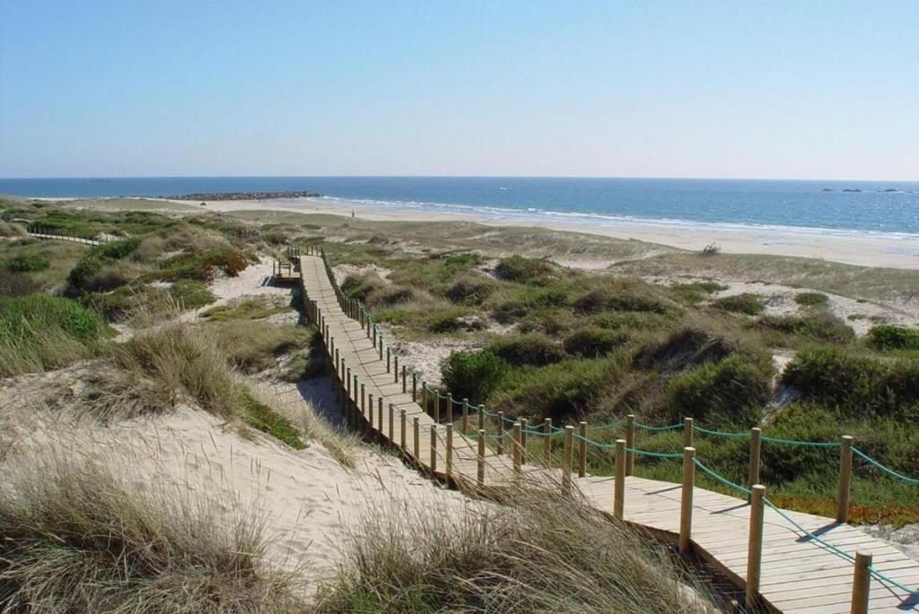 T3 Com Terraco A 500M Da Praia De Ofir Fao Luaran gambar